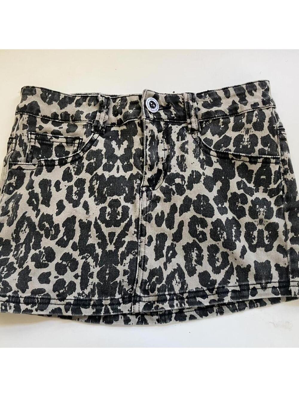 Abbey Dawn Leopard print mini skirt #leopardprint #miniskirt #skirt #y2k - Picture 3 of 6